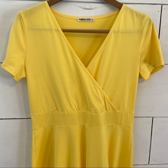 MSBasic Cross Wrap A-Line Yellow Dress. Size M. Like New Condition. - Picture 6 of 12